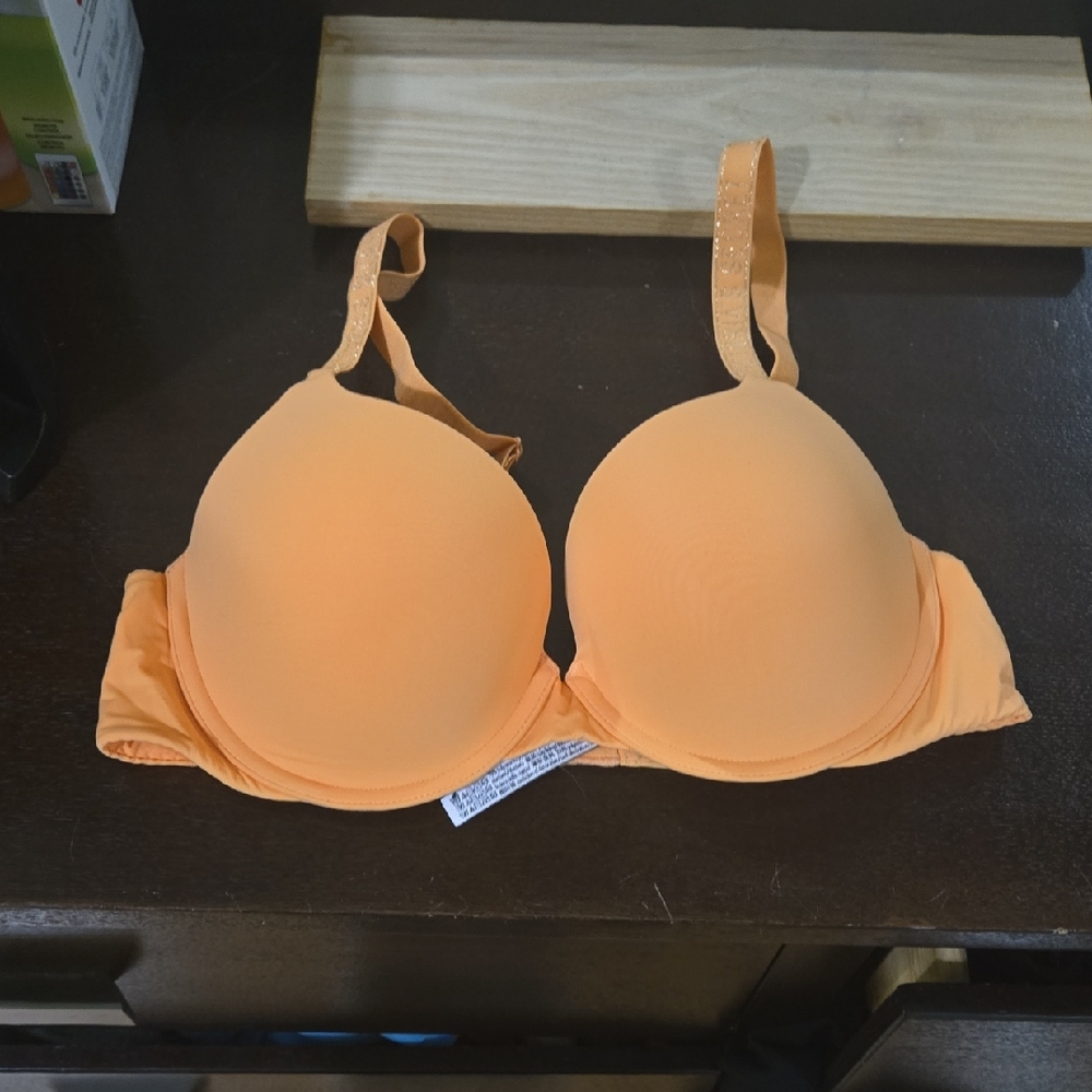Victoria's Secret Orange 38B Push Up Bra